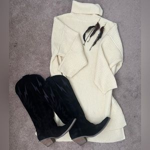 Barely worn sweater tunic size medium